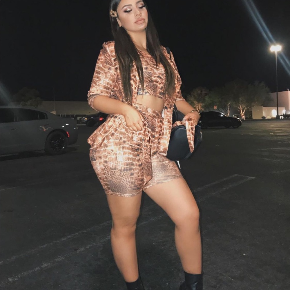 Snake print brown 3 piece set